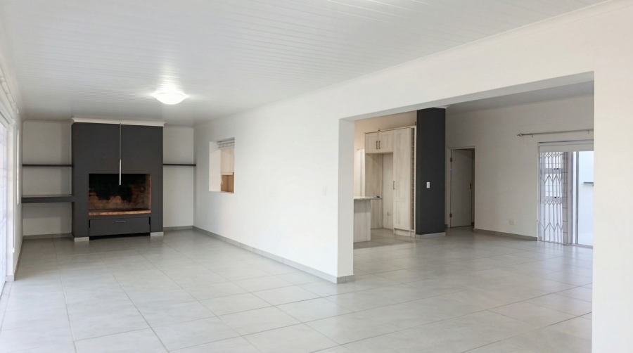To Let 4 Bedroom Property for Rent in Oceanview Heights Western Cape